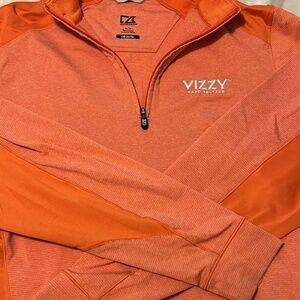 Vizzy quarter zip size medium